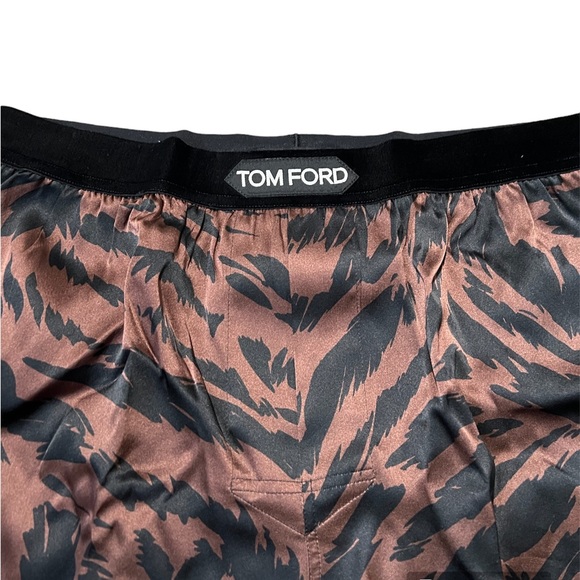 TOM FORD***Animal Print Silk Boxer Shorts***Med. $525 - Picture 3 of 6